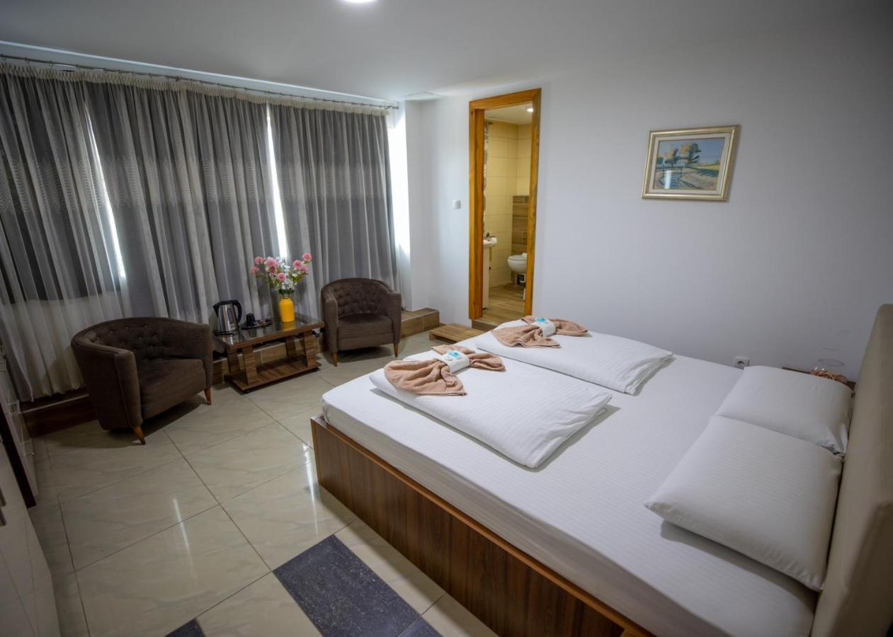 Guest House Agropapuk Šid Esterno foto
